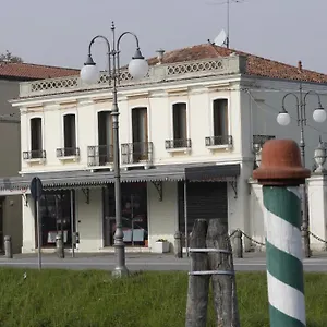  Bed & Breakfast Barchessa Levi Morenos